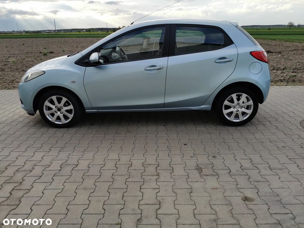 Mazda 2 - 8