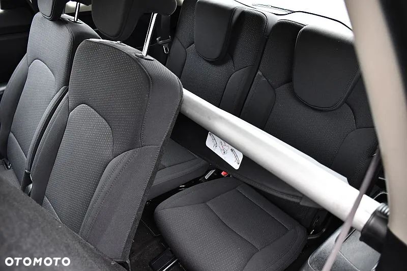 Kia Carens 1.6 GDI S 7os - 22