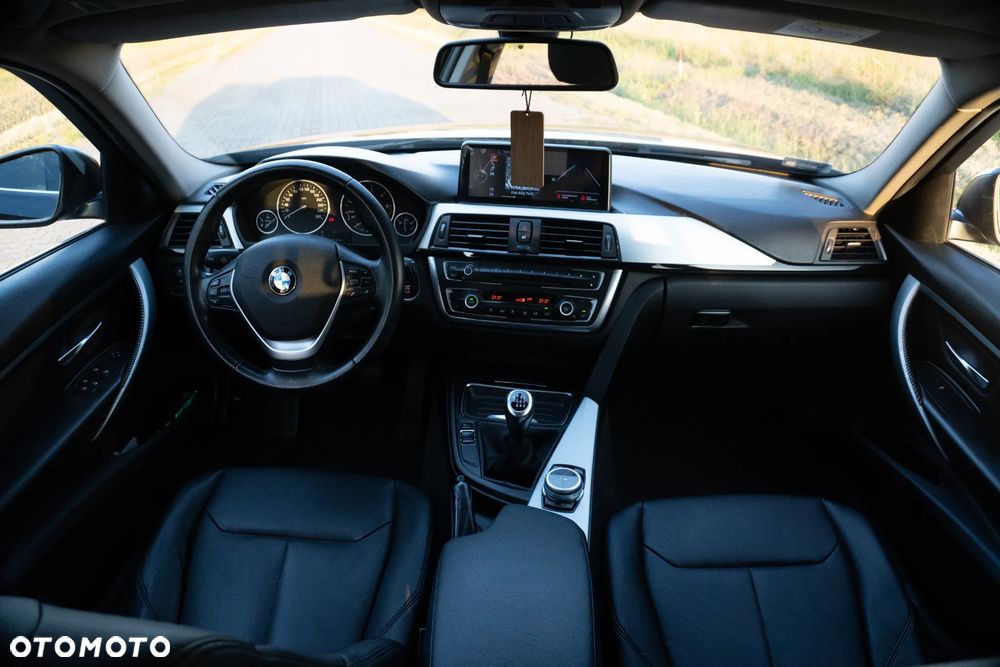 BMW Seria 3 318d Luxury Line - 35