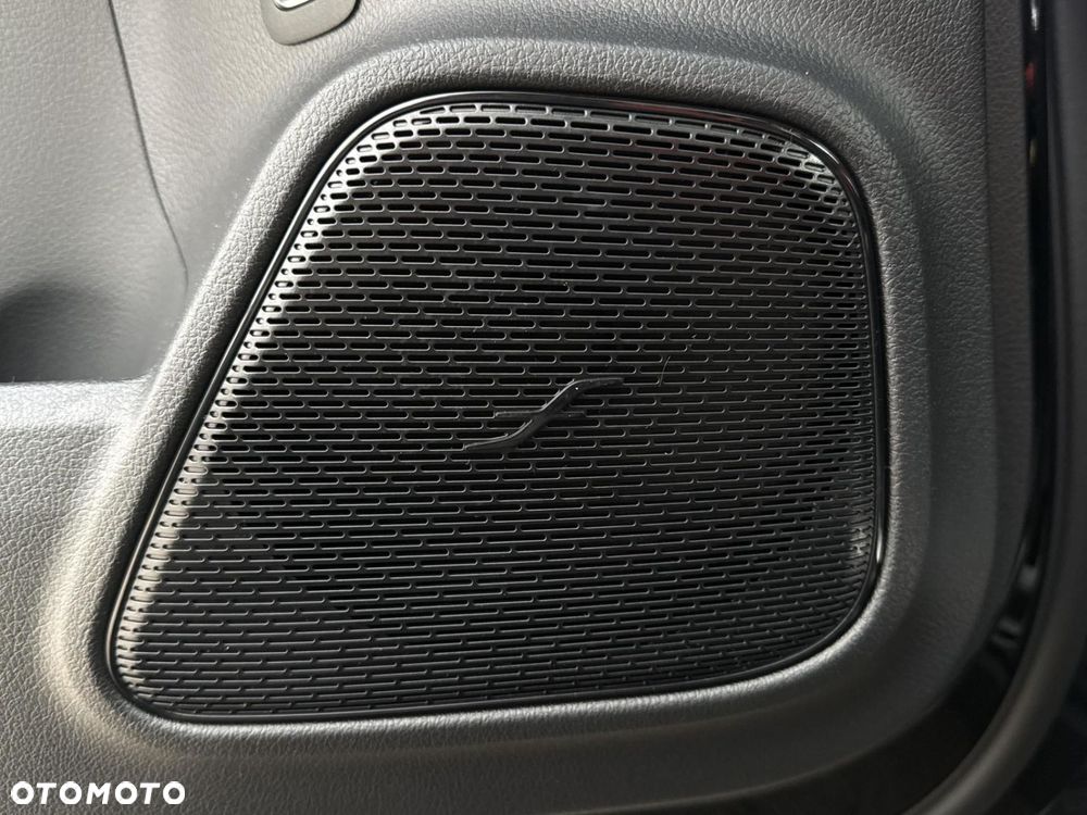 Mercedes-Benz GLA - 18