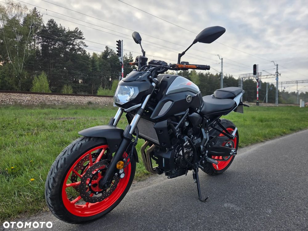 Yamaha MT - 1