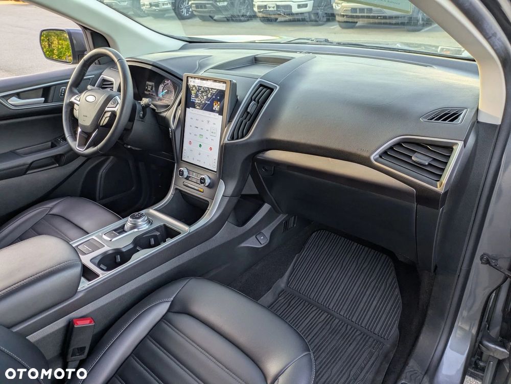 Ford Edge - 32
