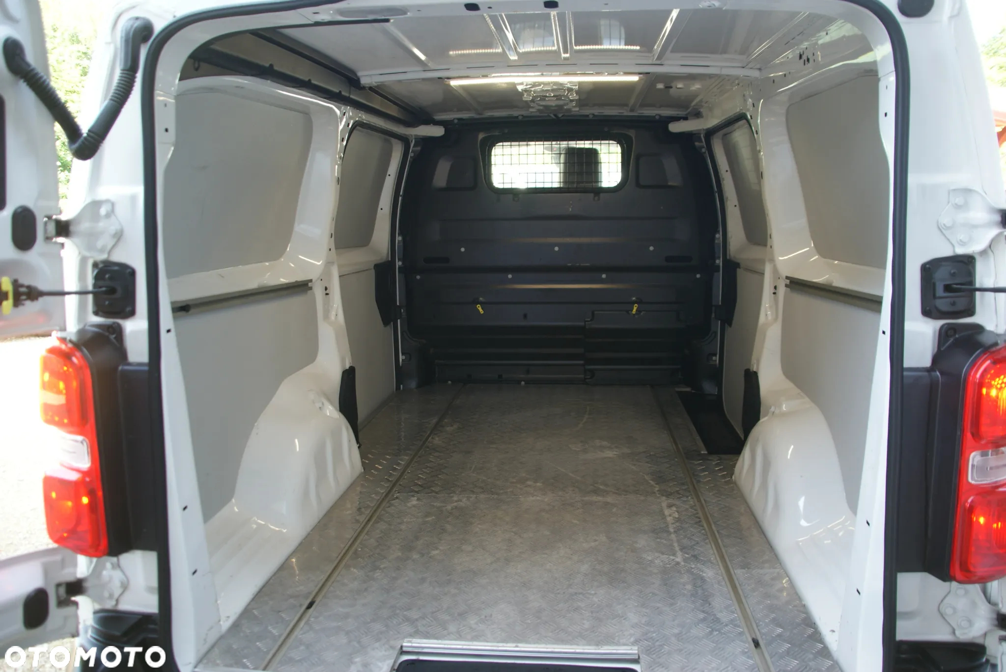 Peugeot Expert - 10