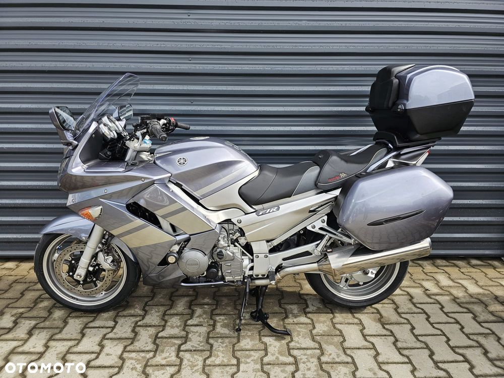 Yamaha FJR - 4