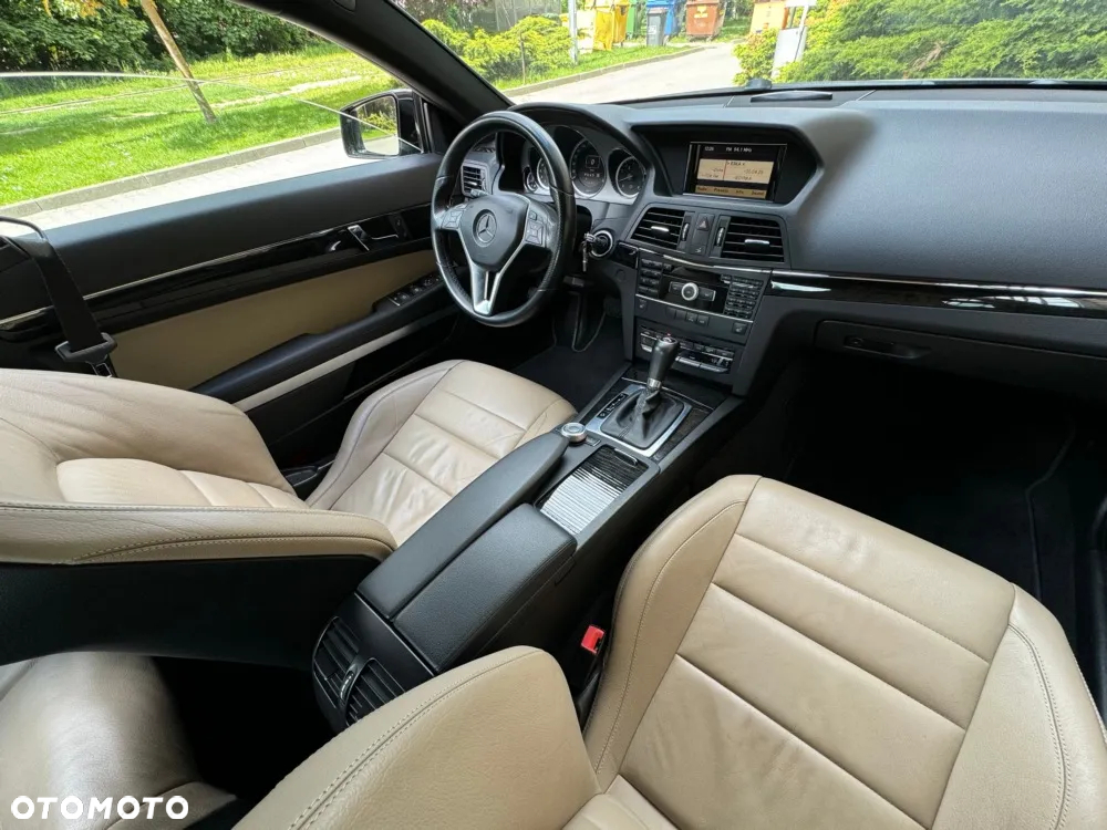 Mercedes-Benz Klasa E 250 CGI BlueEffICIENCY - 24