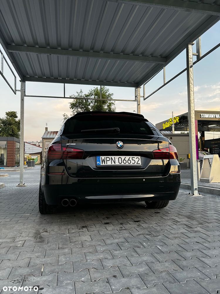 BMW Seria 5 520d xDrive - 4