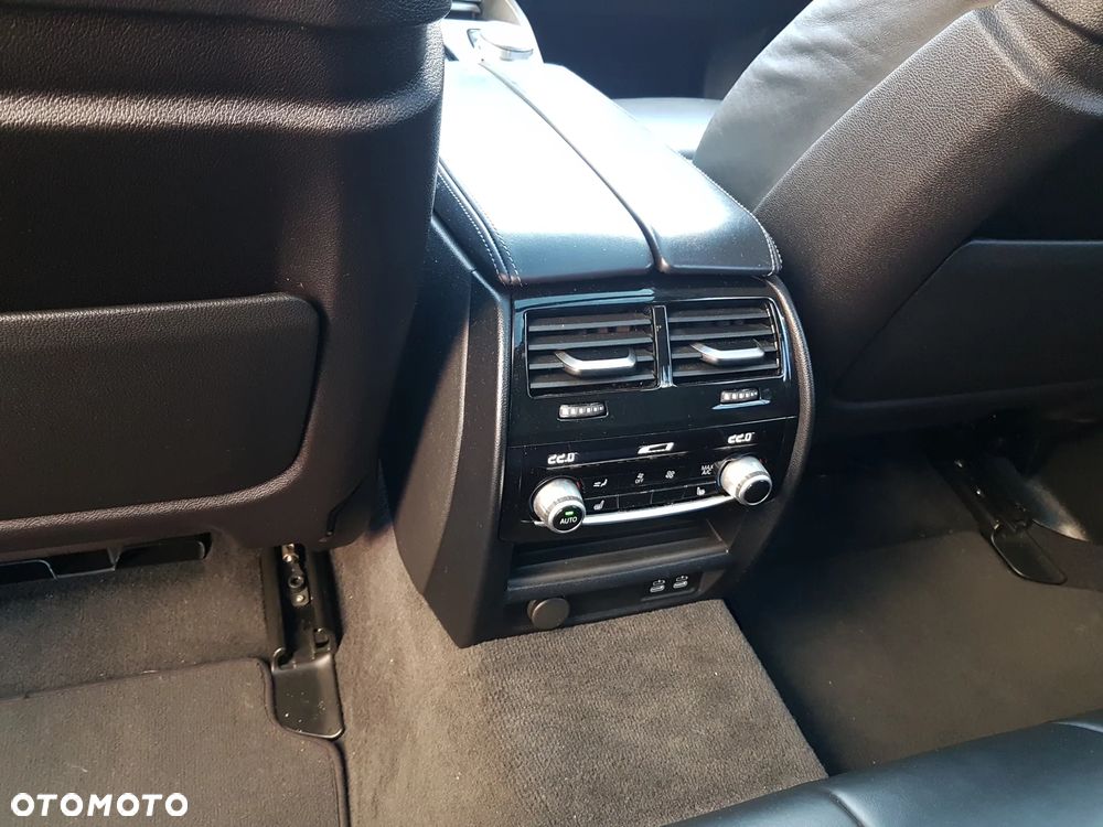 BMW Seria 5 520d M Sport sport - 18