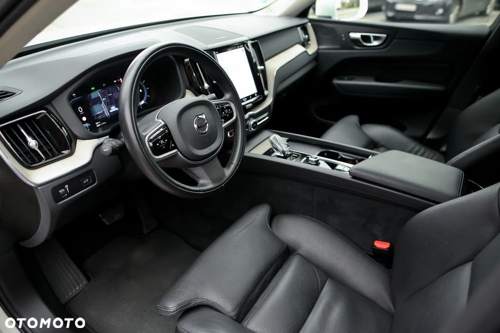 Volvo XC 60 B5 D AWD Geartronic Inscription - 17