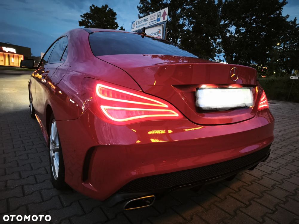 Mercedes-Benz CLA 200 7G-DCT AMG Line - 13