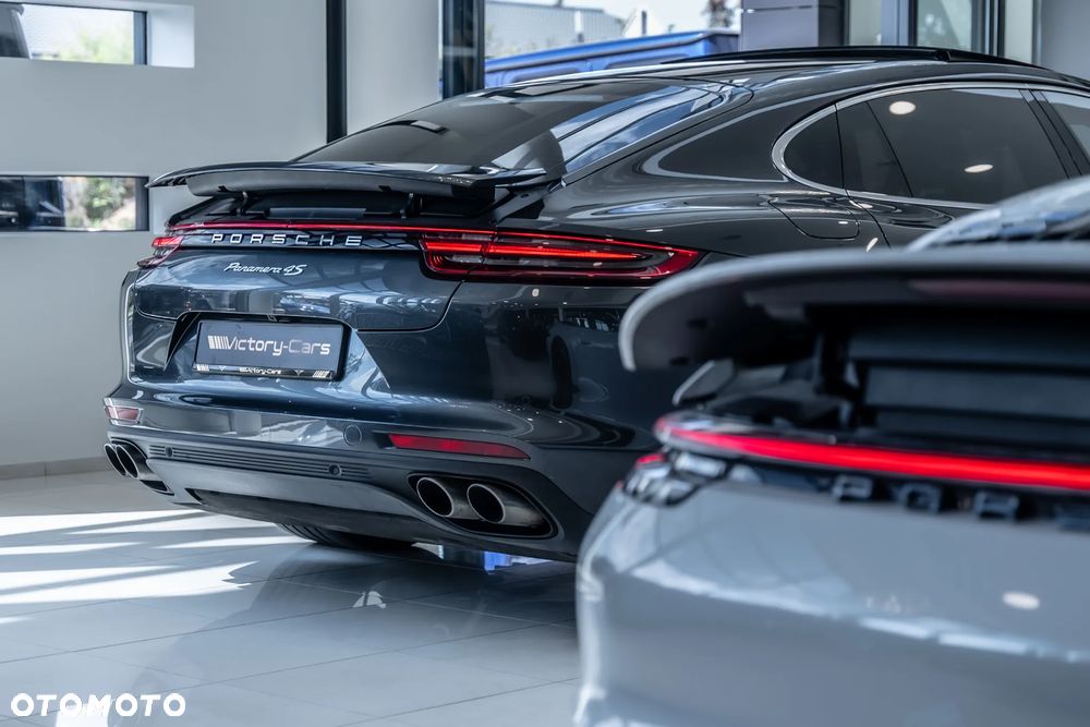 Porsche Panamera 4S GPF Executive - 13