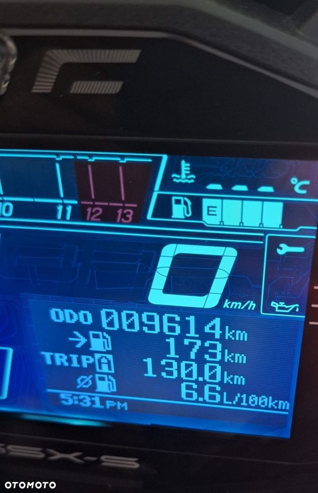 Suzuki GSX 1000 - 4
