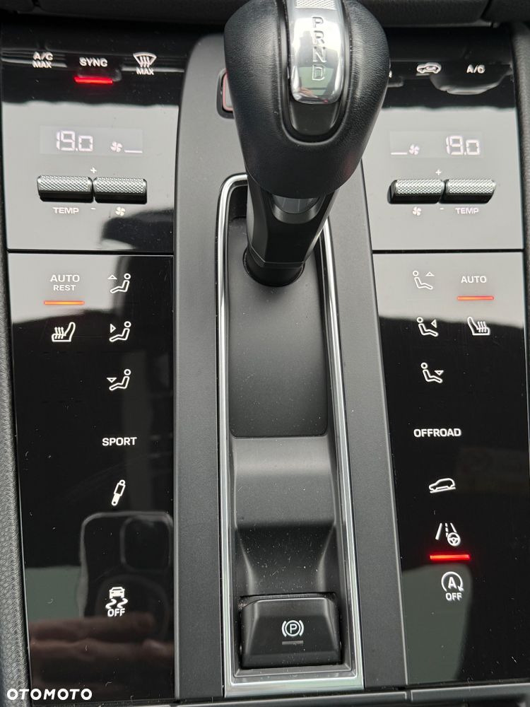 Porsche Macan S - 11