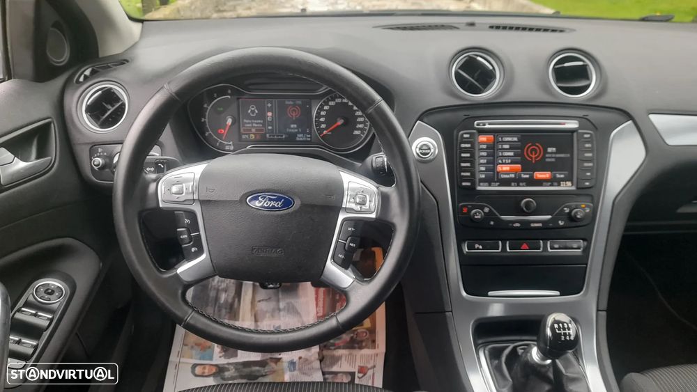 Ford Mondeo SW 1.6 TDCi Ambiente - 21