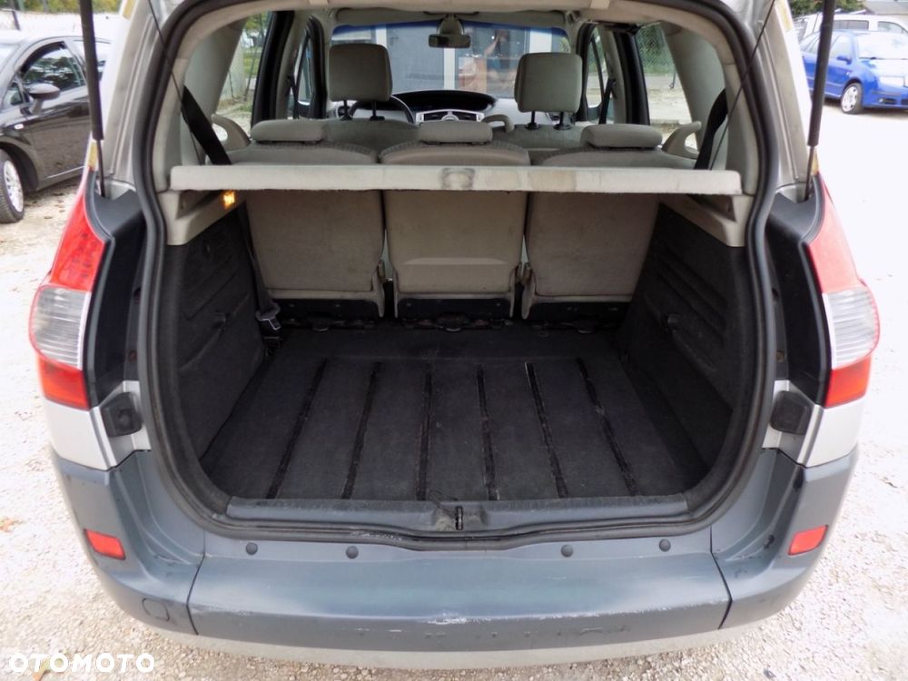 Renault Scenic - 9