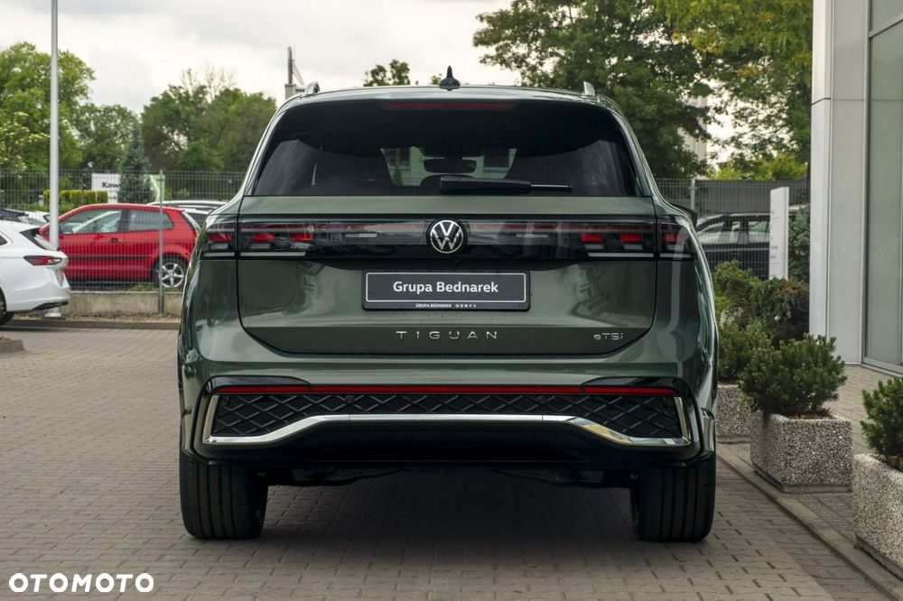 Volkswagen Tiguan - 8