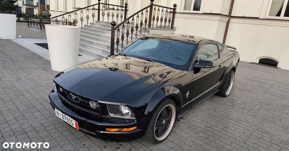 Ford Mustang - 2