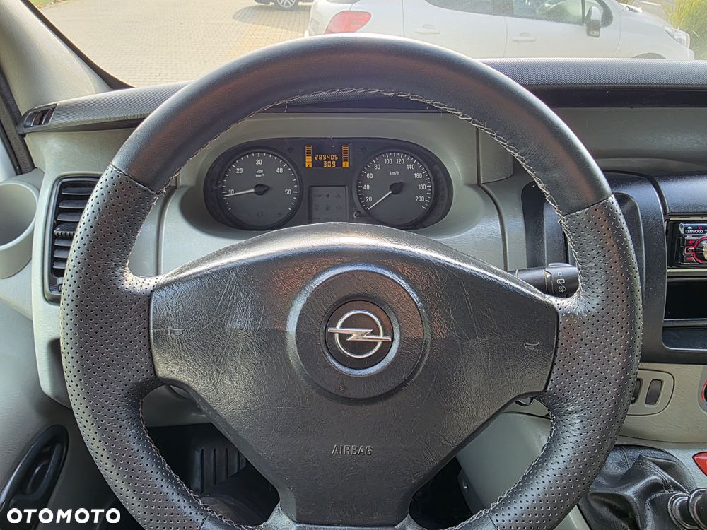 Opel Vivaro - 22