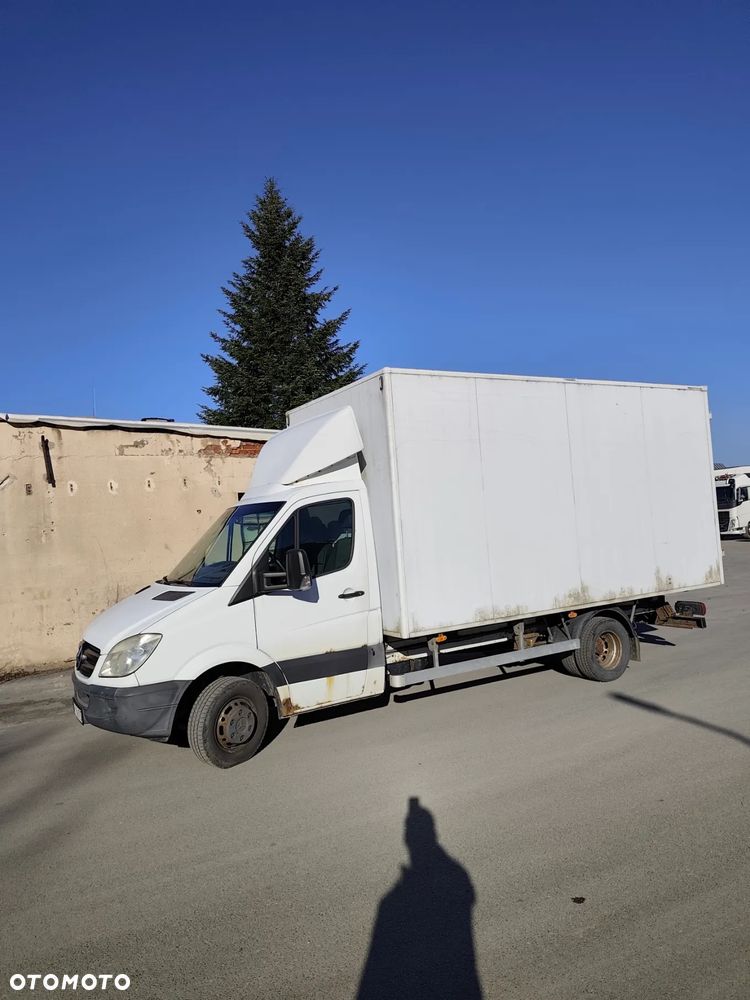Mercedes-Benz Sprinter - 4