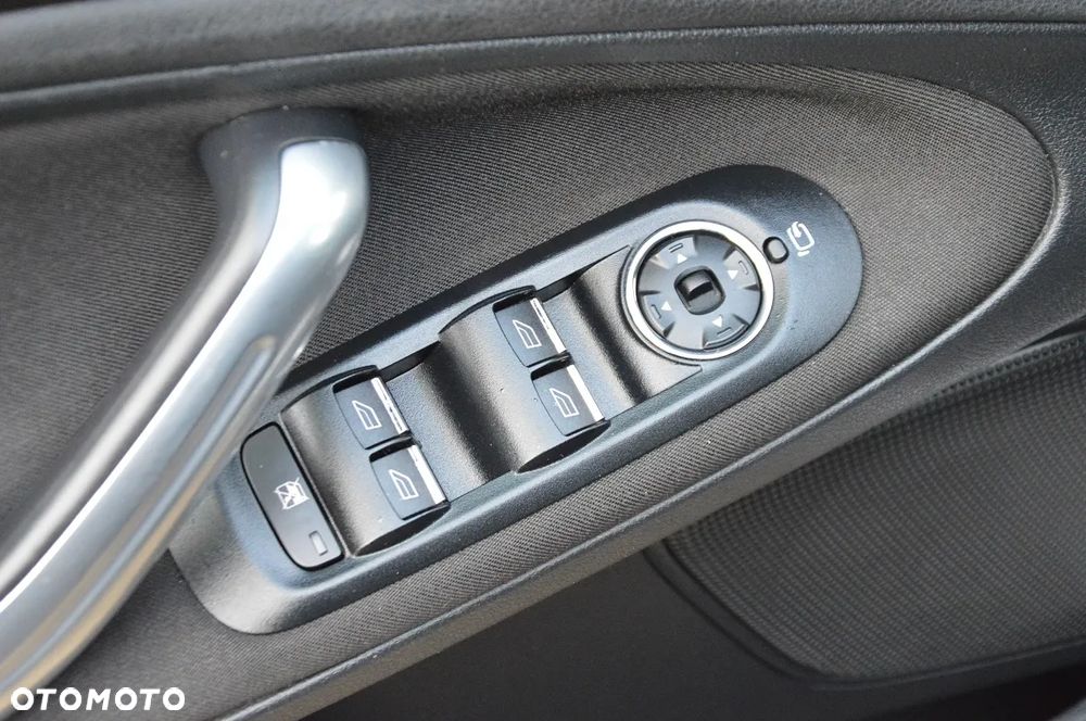 Ford Galaxy 2.0 TDCi Ghia - 20