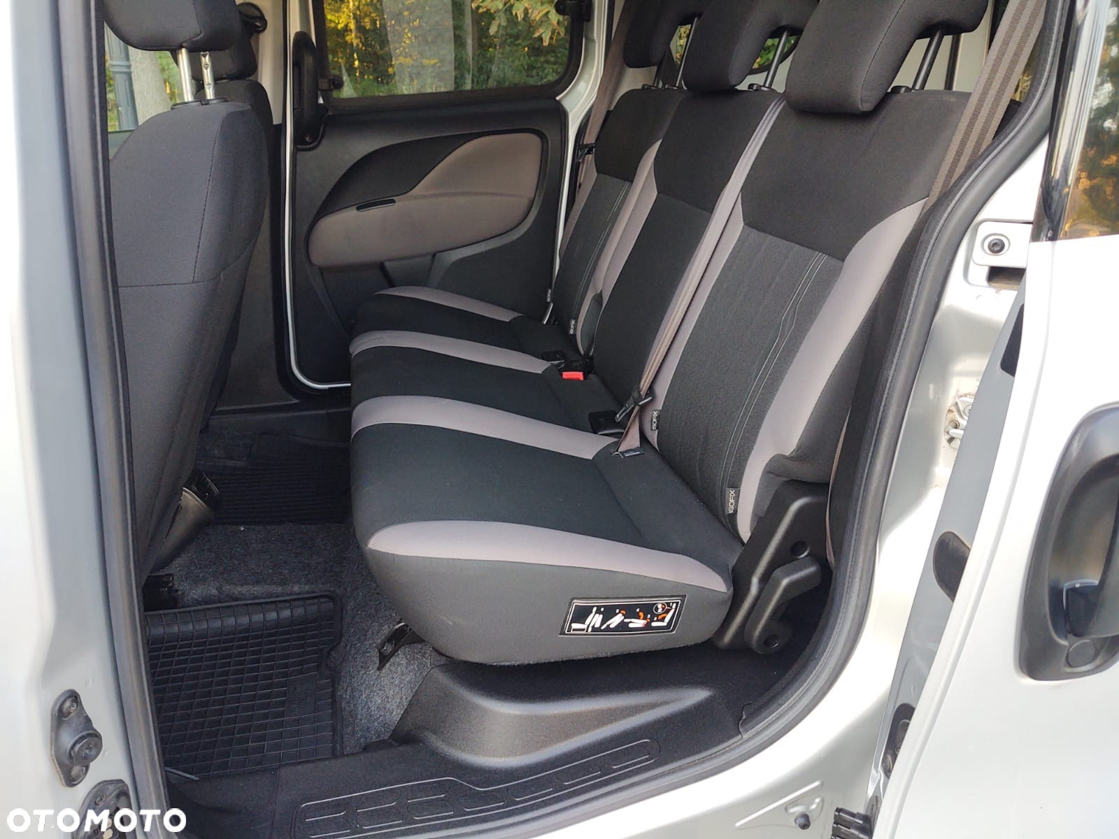 Fiat Doblo 1.4 T-Jet 16V Dynamic - 21
