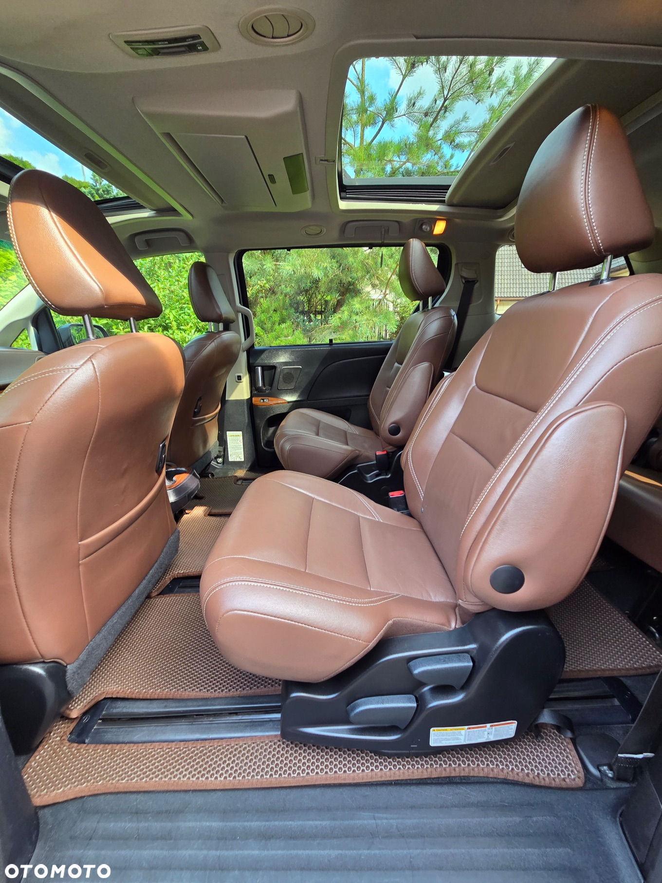 Toyota Sienna 3.5 V6 - 7