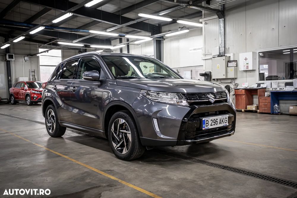 Suzuki Vitara 1.5 AllGrip HEV Luxus - 4