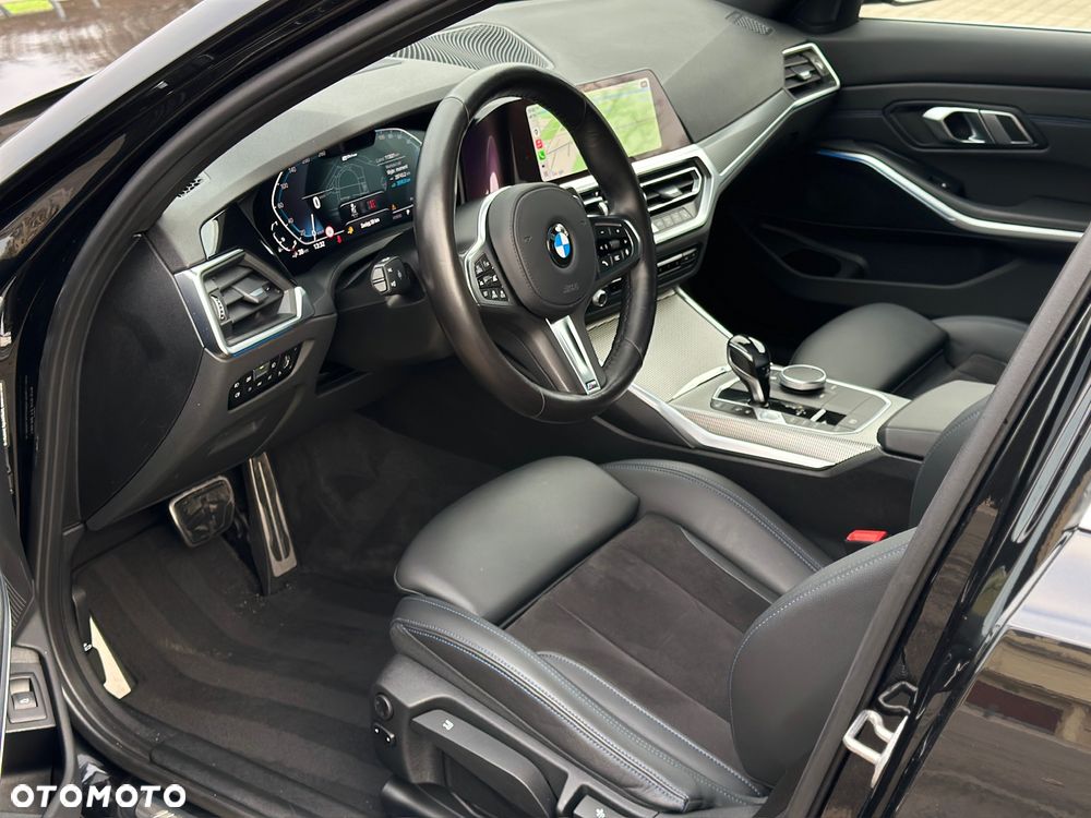 BMW Seria 3 330e iPerformance M Sport - 10