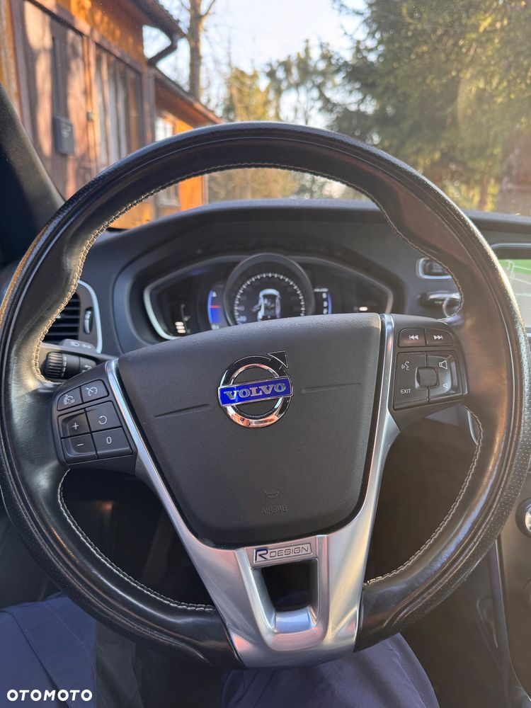 Volvo V40 D3 Geartronic Momentum - 17