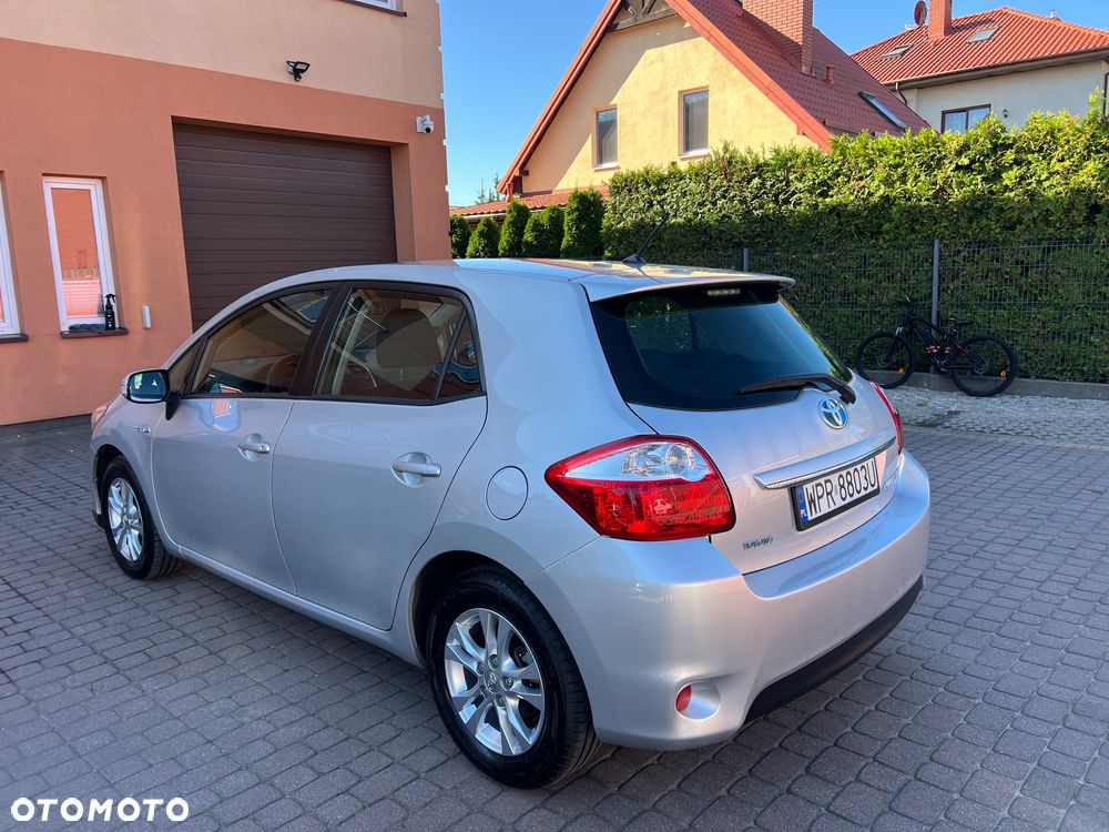 Toyota Auris 1.8 HSD Luna - 4