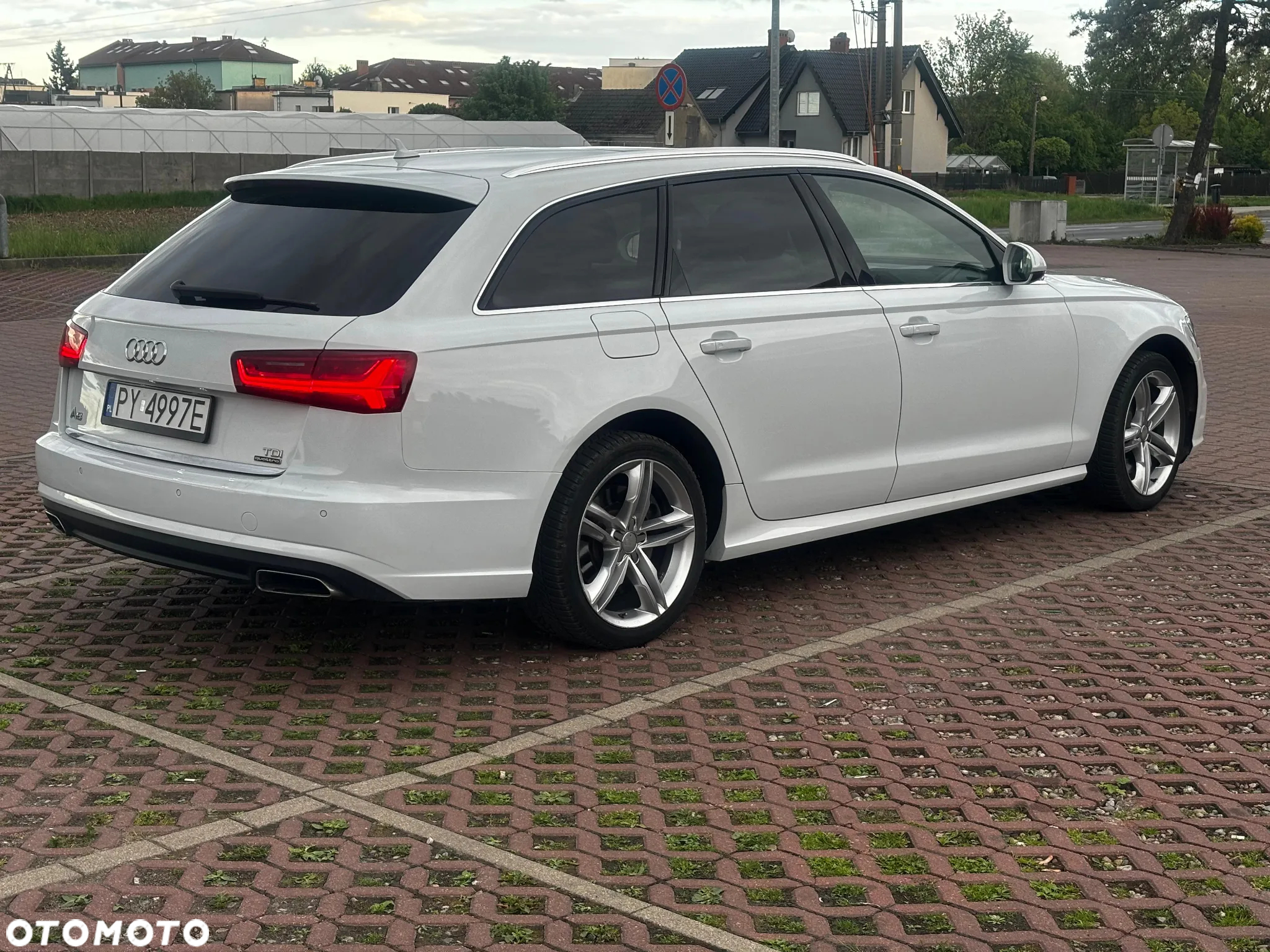 Audi A6 Avant 3.0 TDI quattro S tronic - 4
