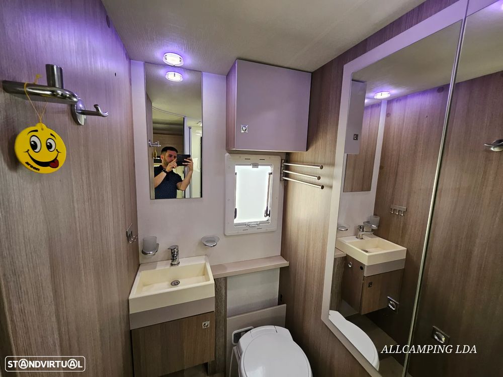 Chausson Flash Salão "Maxi Lounge+Cama de Casal Elétrica - 25