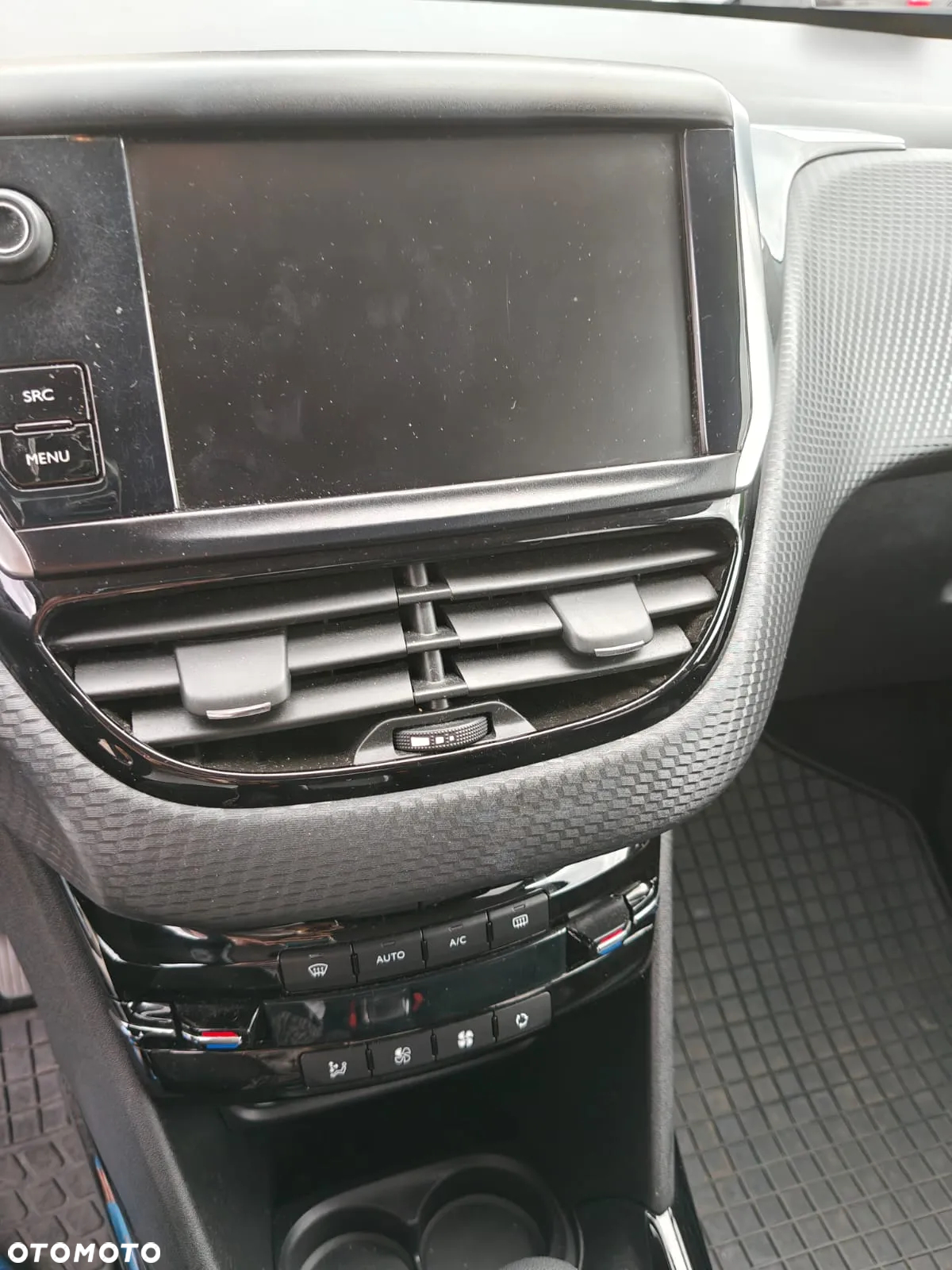 Peugeot 2008 1.2 Pure Tech Allure S&S EAT6 - 3