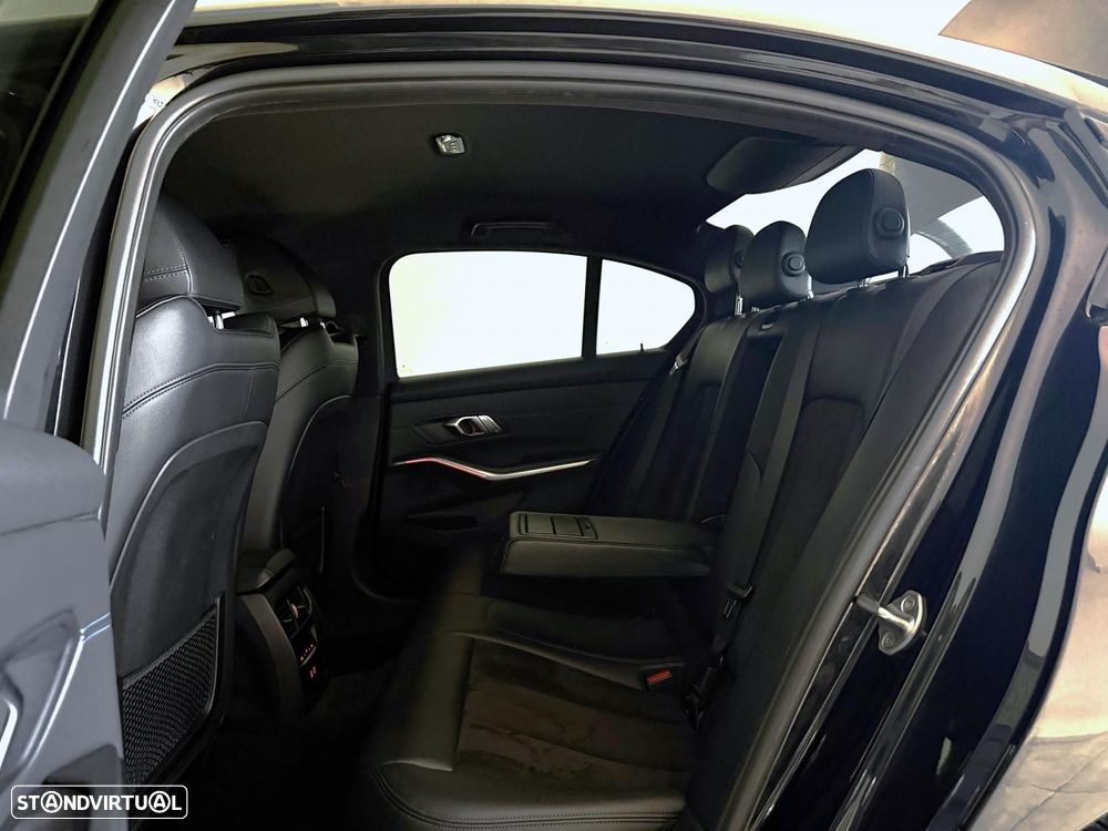 BMW 318 d Pack M Auto - 21