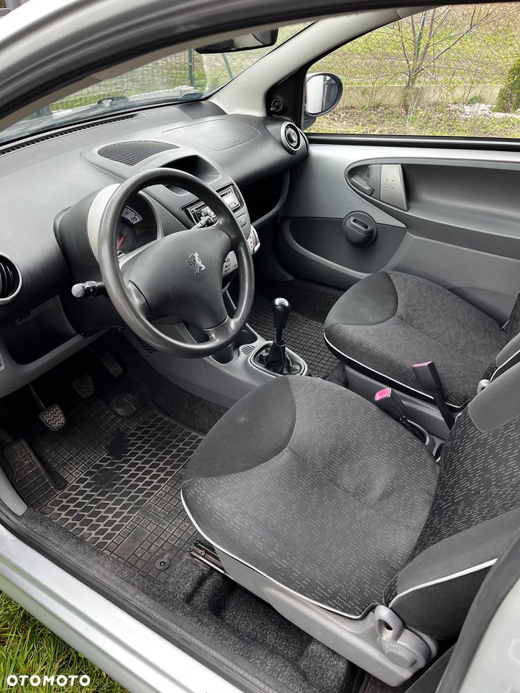 Peugeot 107 1.0 Trendy - 8
