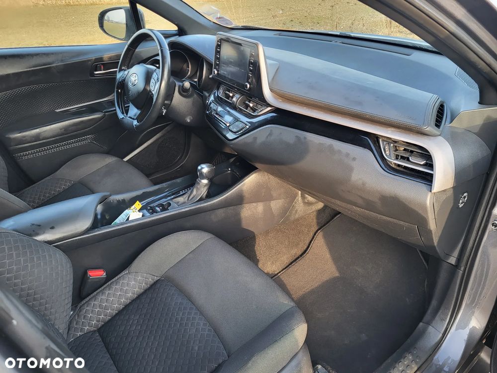 Toyota C-HR - 21