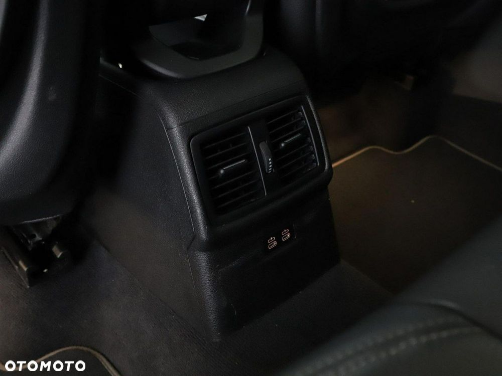BMW X1 sDrive20d xLine - 39