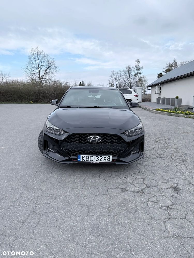 Hyundai Veloster - 4