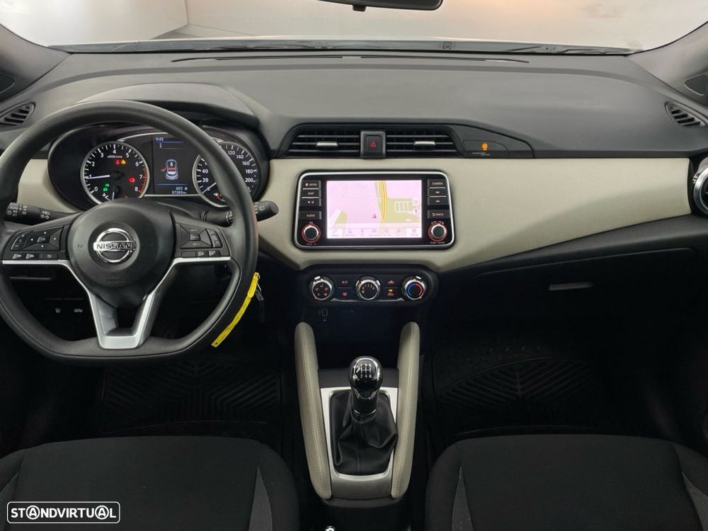 Nissan Micra 1.0 G Acenta - 10