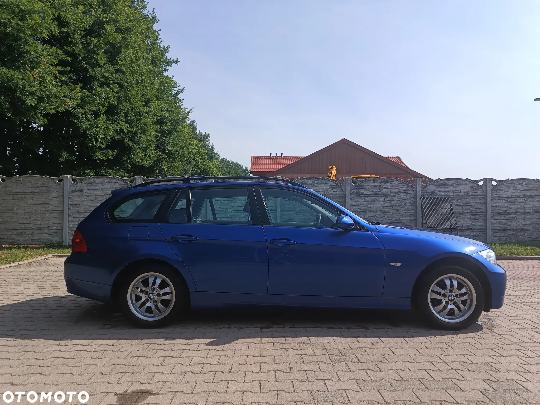 BMW Seria 3 318d Touring - 4