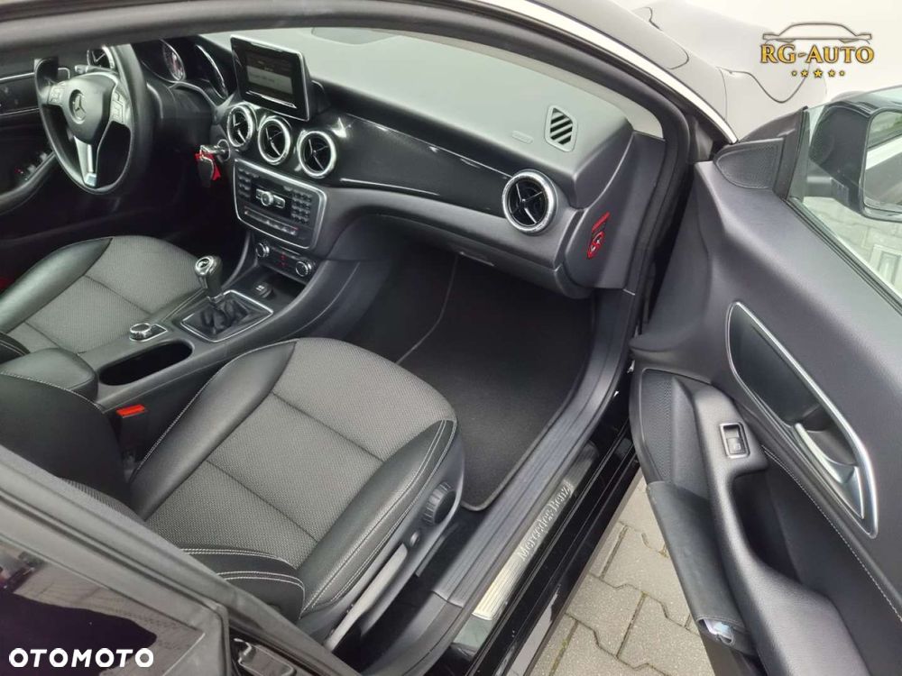 Mercedes-Benz CLA - 25