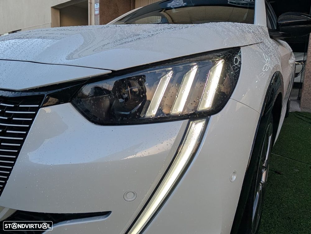 Peugeot e-208 GT Pack - 16