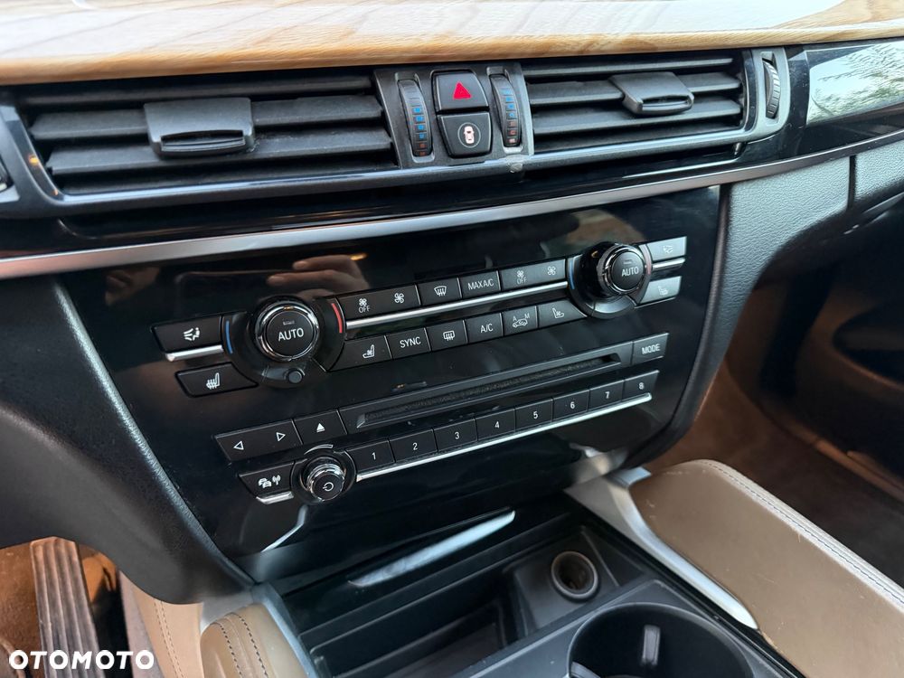BMW X6 - 25
