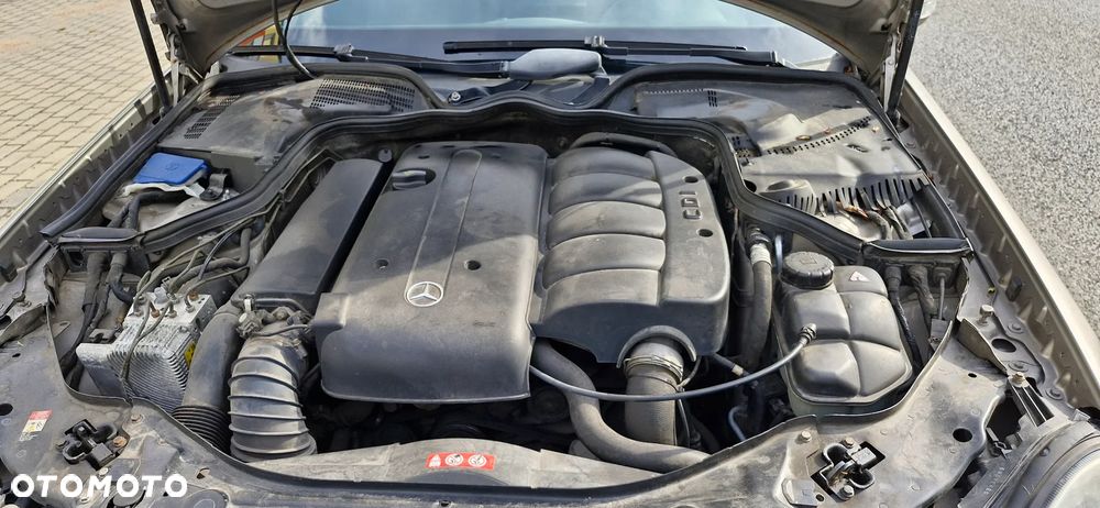 Mercedes-Benz Klasa E - 12