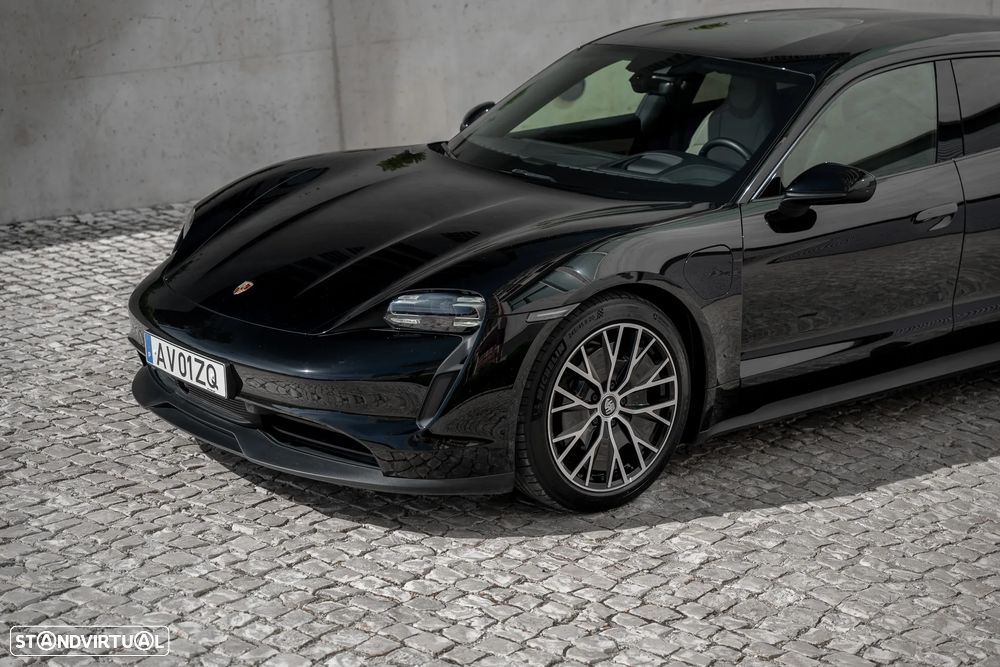 Porsche Taycan Sport Turismo Standard - 28