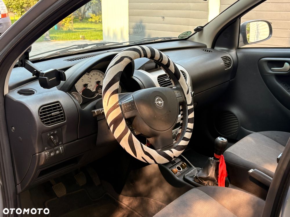 Opel Corsa 1.2 16V Silverline - 20