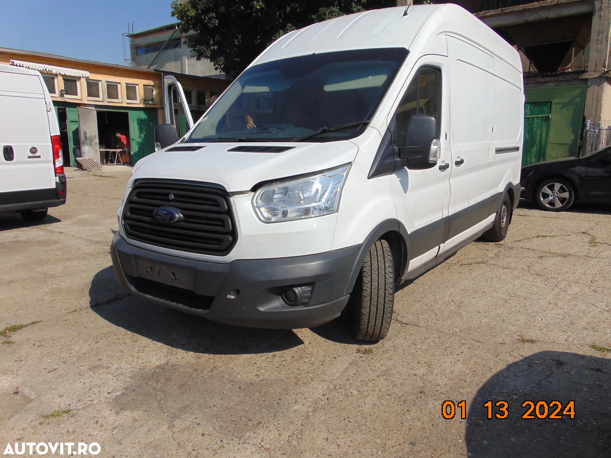 Usa Ford transit dupa 2014 usi fata stanga dreapta albe dezmembrez - 5