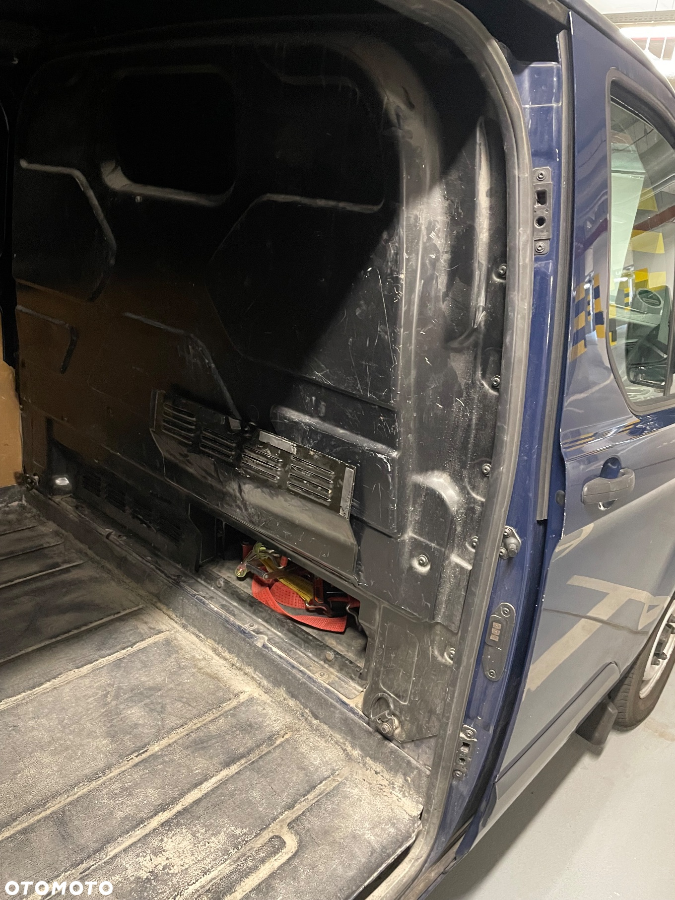 Ford Transit Custom 270 L1H1 Ambiente - 10