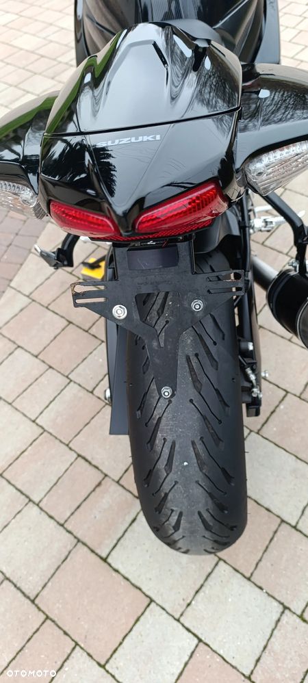 Suzuki GSX-R - 32