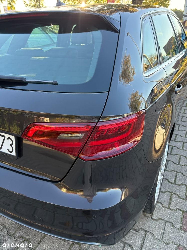 Audi A3 Sportback 2.0 TDI S tronic design - 16