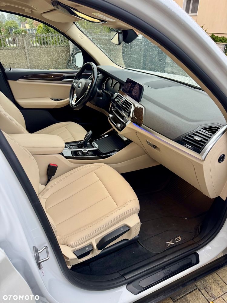 BMW X3 sDrive18d Advantage - 20